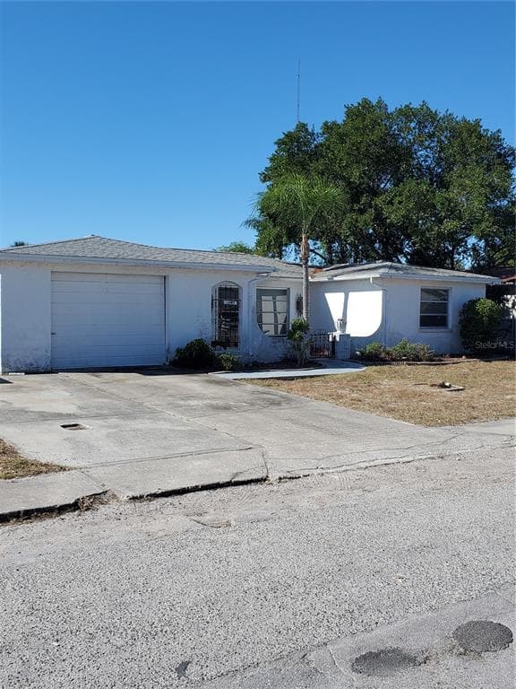 1147 VIKING DRIVE HOLIDAY, FL 34691