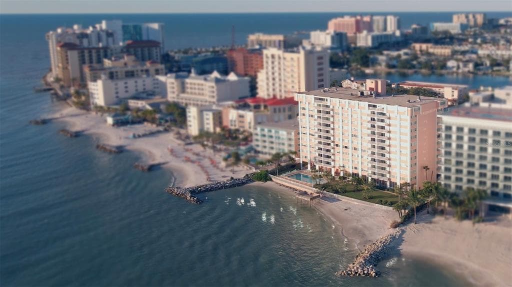 675 S GULFVIEW BOULEVARD UNIT 906 CLEARWATER BEACH, FL 33767