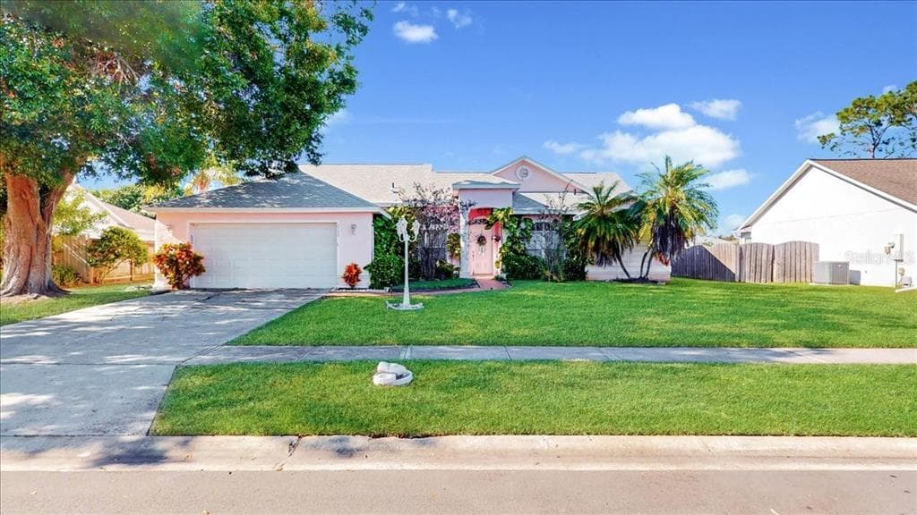 2708 ERWIN COURT KISSIMMEE, FL 34743