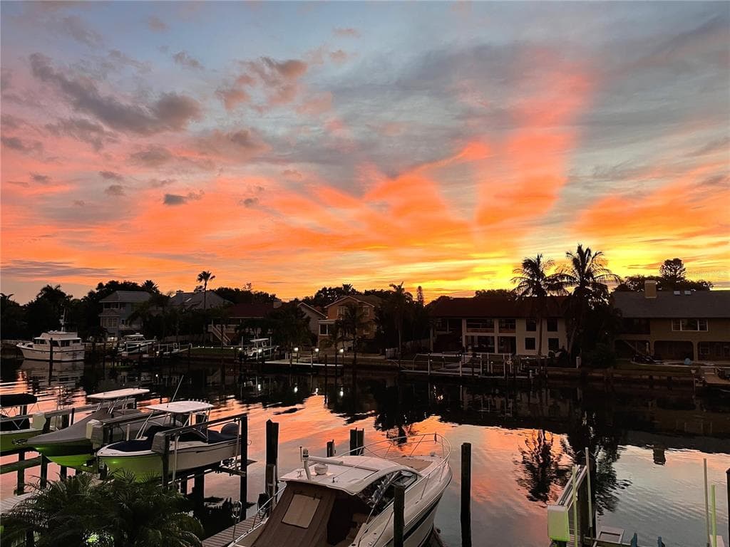 1069 PINELLAS BAYWAY S TIERRA VERDE, FL 33715
