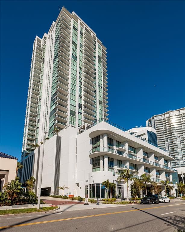301 1ST STREET S UNIT 2602 ST PETERSBURG, FL 33701