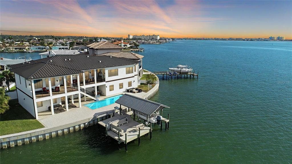 5418 OAKHURST DRIVE