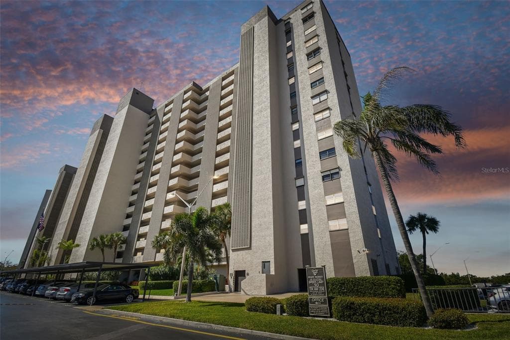 7050 SUNSET DRIVE S UNIT 304 SOUTH PASADENA, FL 33707