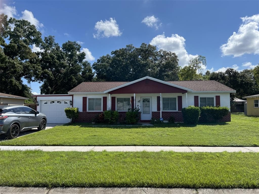 2416 WISHING WELL CIRCLE TAMPA, FL 33619