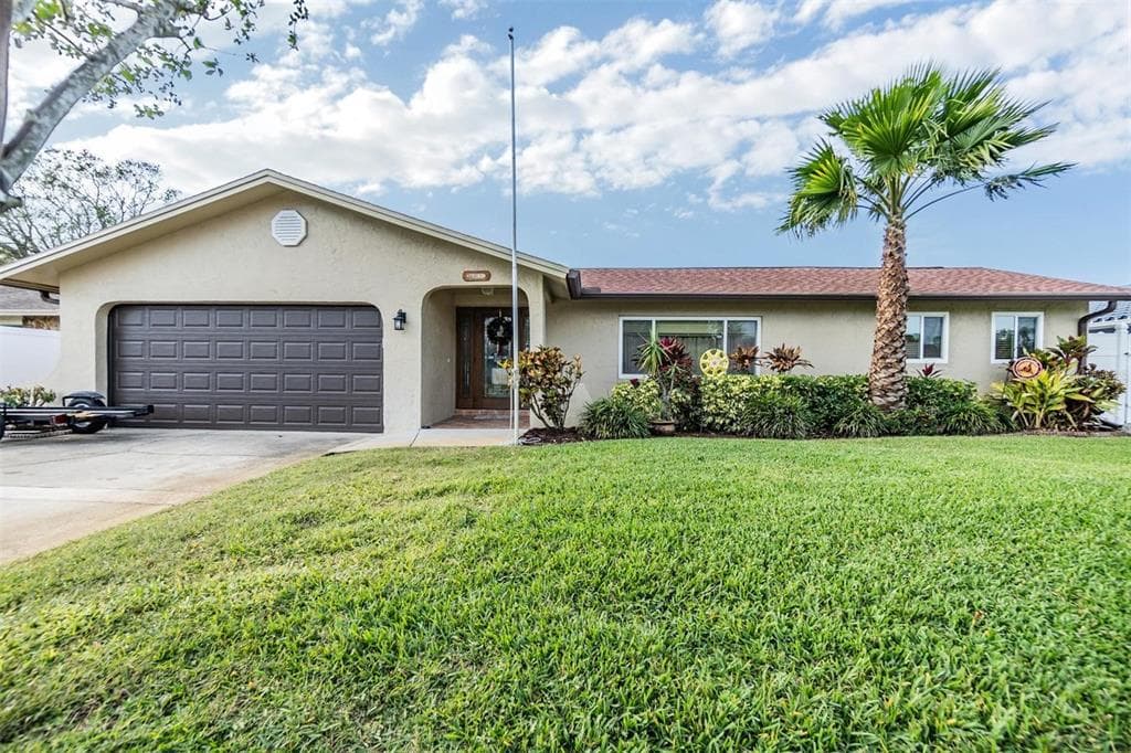12103 KAY DRIVE SEMINOLE, FL 33772