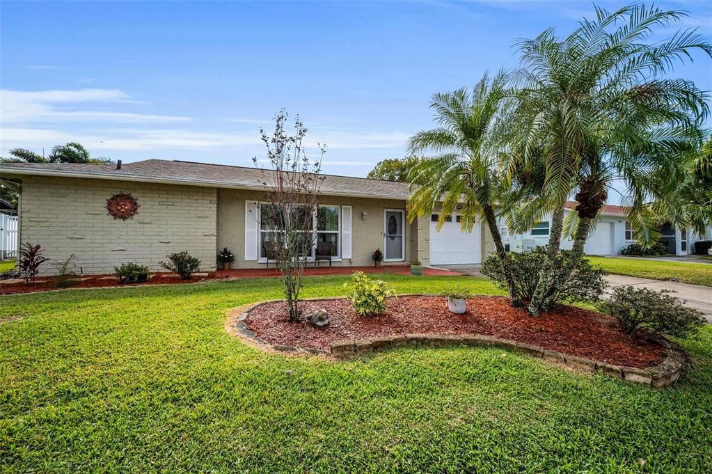 2404 FORECASTLE DRIVE PALM HARBOR, FL 34685