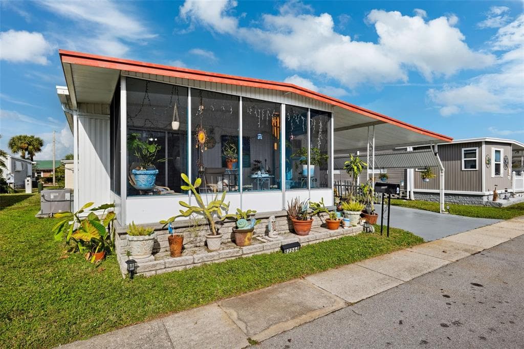 82264 2ND AVENUE N UNIT 264 PINELLAS PARK, FL 33781
