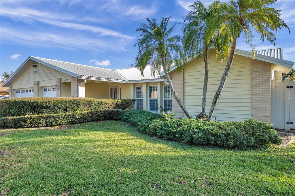 12257 92 STREET N LARGO, FL 33773