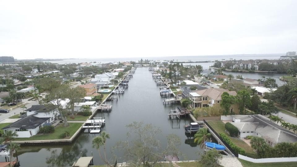 4008 DANA SHORES DRIVE TAMPA, FL 33634