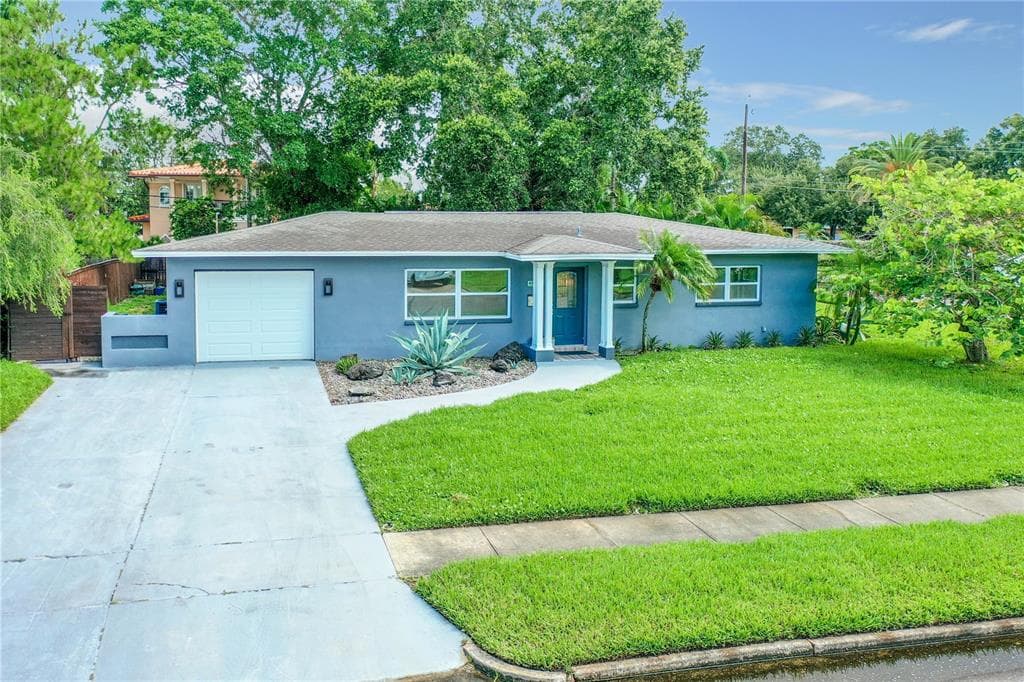 439 CAPRI WAY NE UNIT 439 ST PETERSBURG, FL 33704