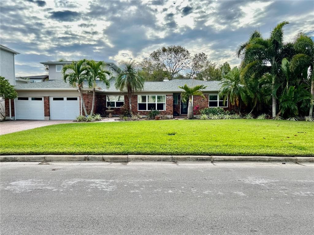 5020 W HOMER AVENUE TAMPA, FL 33629