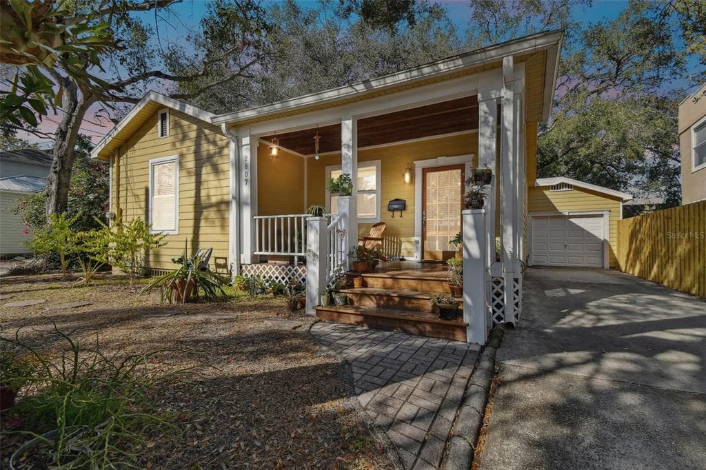 2807 W SAN ISIDRO STREET TAMPA, FL 33629