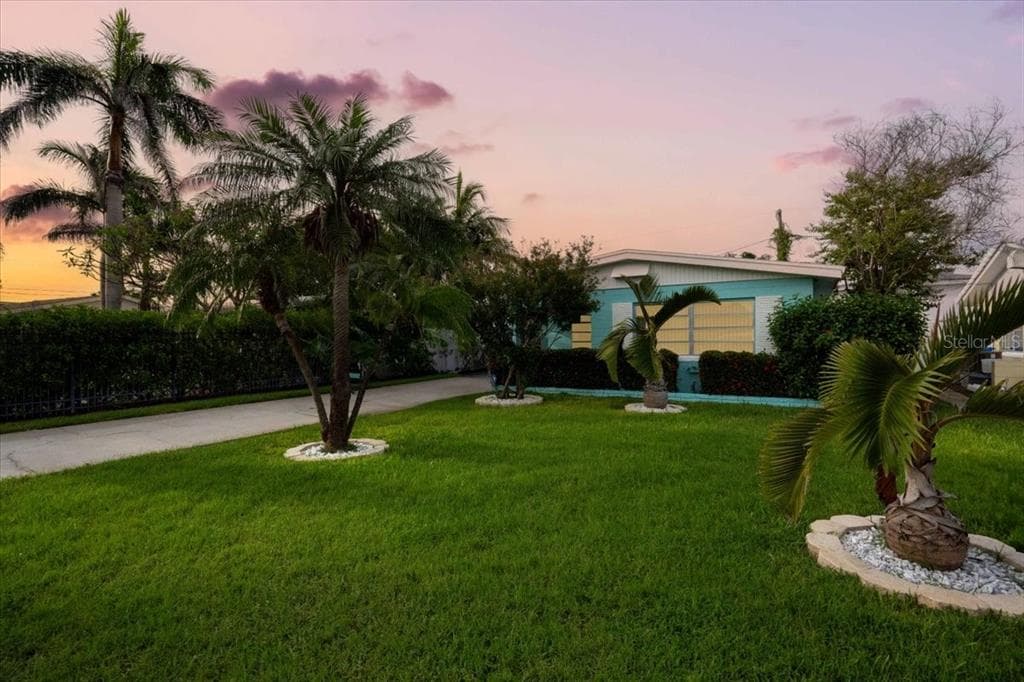 11435 2ND STREET E TREASURE ISLAND, FL 33706
