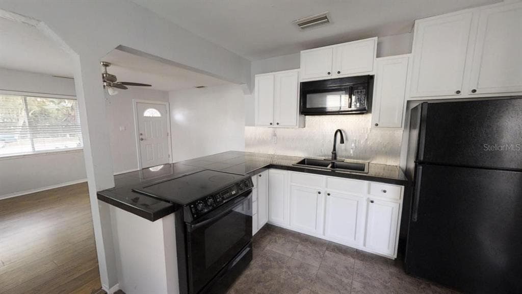 1439 N 39TH AVENUE ST PETERSBURG, FL 33703