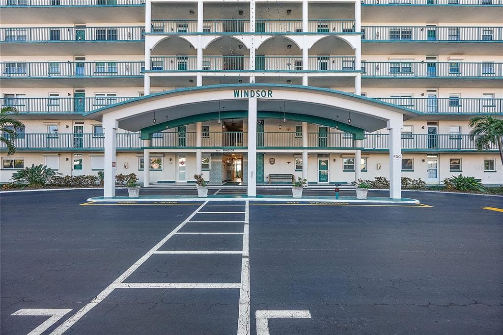 6020 SHORE BLVD S UNIT #109 GULFPORT, FL 33707