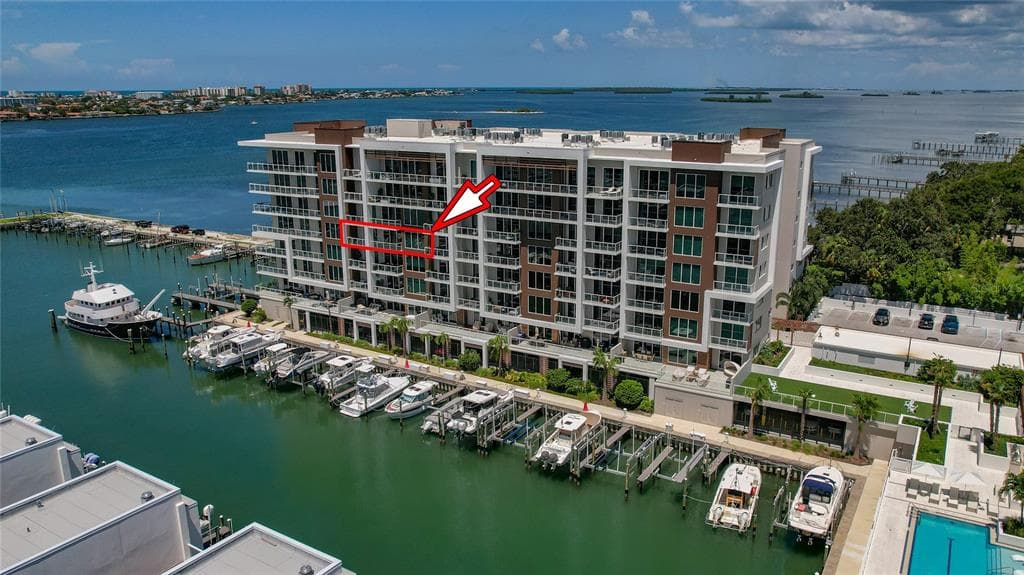 920 N OSCEOLA AVENUE UNIT 507 CLEARWATER, FL 33755