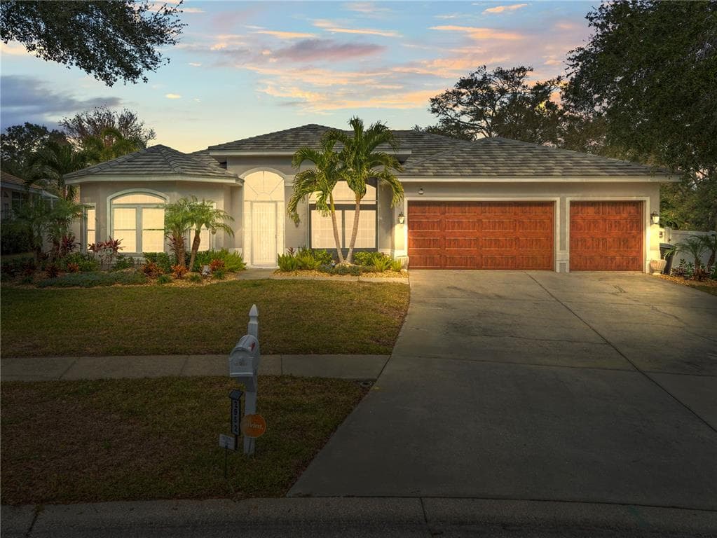 2952 PARKCREEK DRIVE CLEARWATER, FL 33759