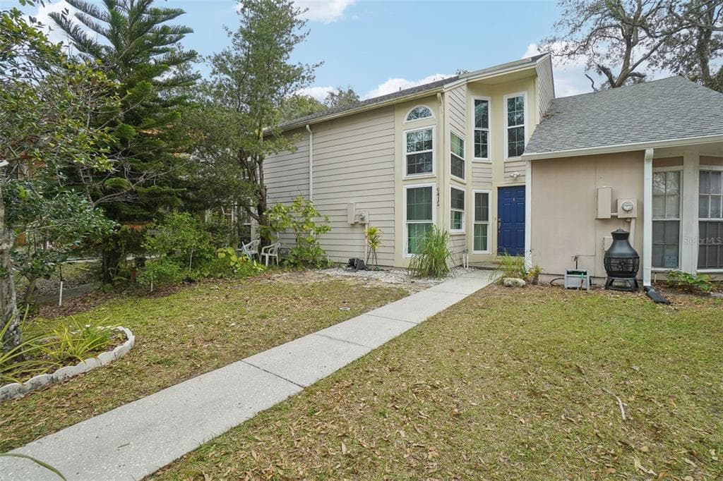 9412 FOREST HILLS CIRCLE