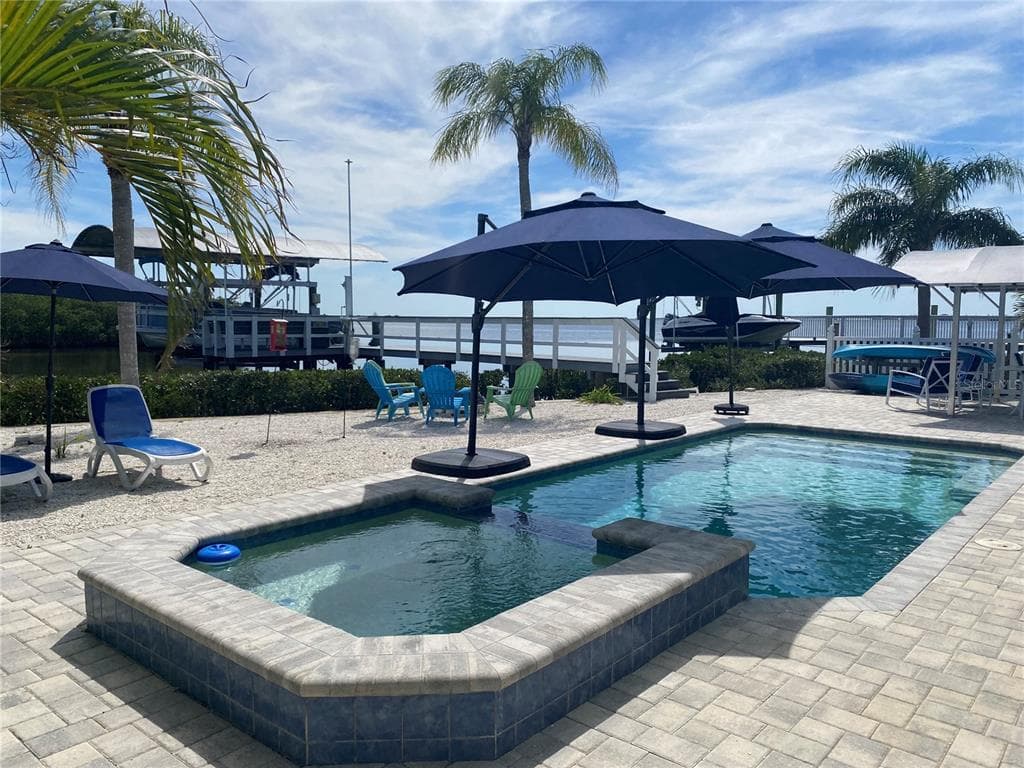 1643 SEA BREEZE DRIVE