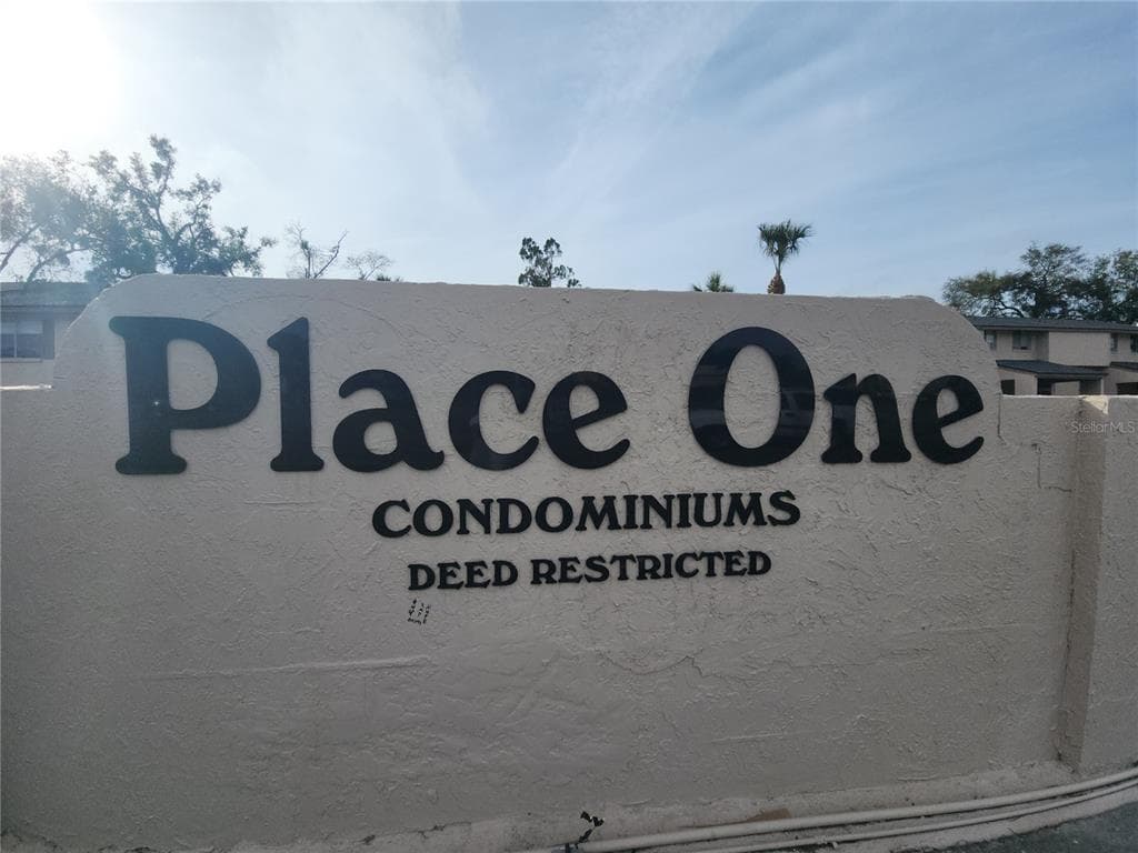 7501 PRESLEY PLACE UNIT 79 TAMPA, FL 33617
