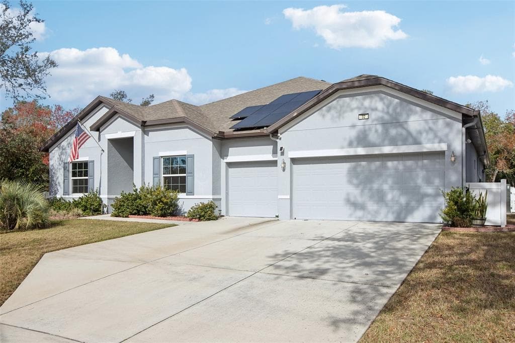 32 BIRCHTREE STREET HOMOSASSA, FL 34446