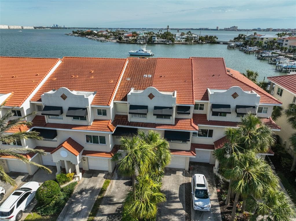 4625 MIRABELLA COURT ST PETE BEACH, FL 33706