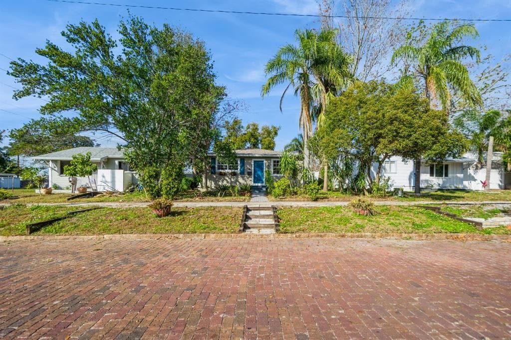 5053 3RD AVENUE N ST PETERSBURG, FL 33710