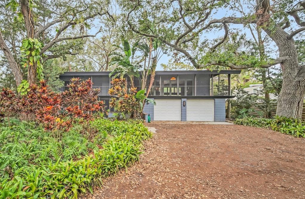 751 PINELLAS POINT DRIVE S ST PETERSBURG, FL 33705