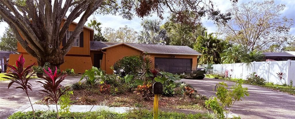 13824 CHERRY BROOK LANE TAMPA, FL 33618
