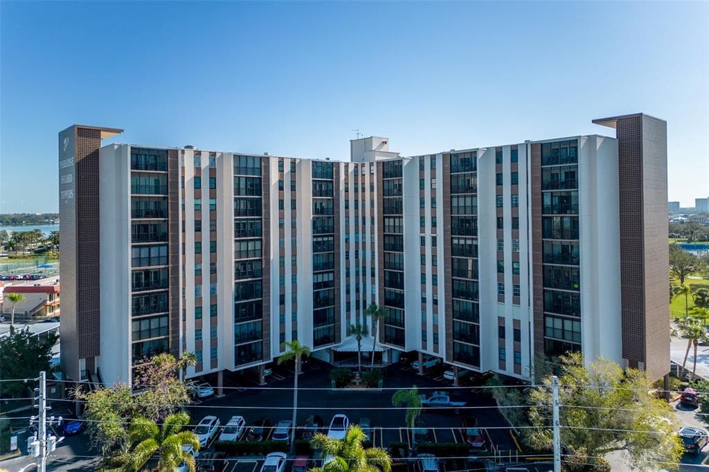 10355 PARADISE BOULEVARD UNIT 207 TREASURE ISLAND, FL 33706