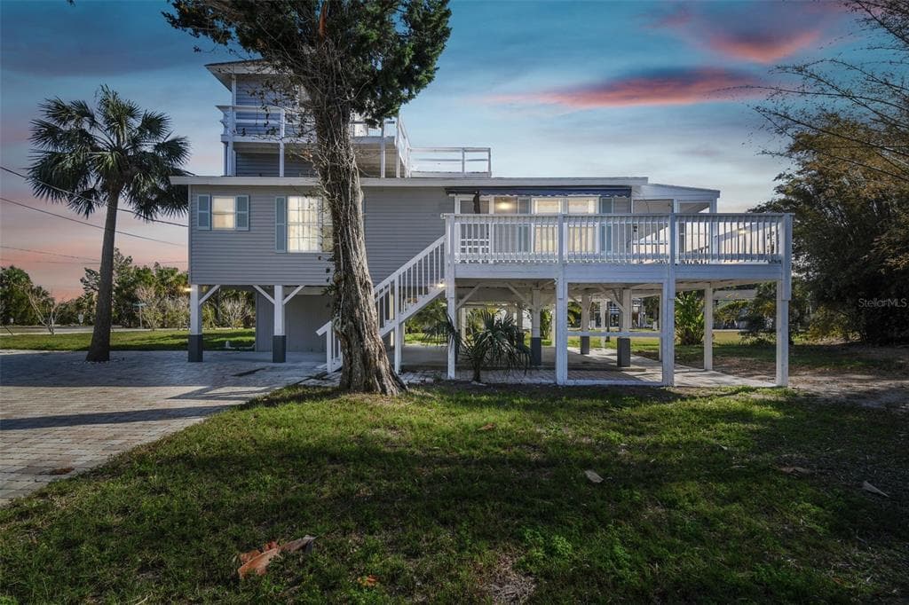 3476 TIDEWATER DRIVE