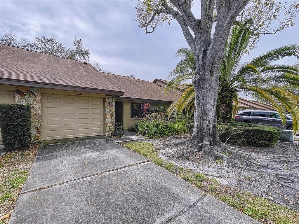 9888 LAKE SEMINOLE DRIVE E