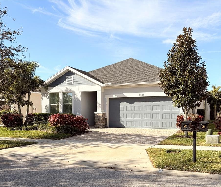 6035 PLOVER MEADOW STREET LITHIA, FL 33547