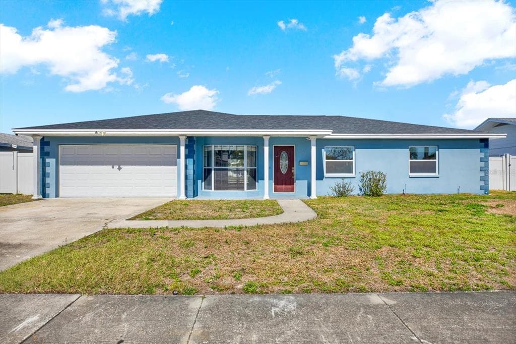 8421 FLAGSTONE DRIVE TAMPA, FL 33615