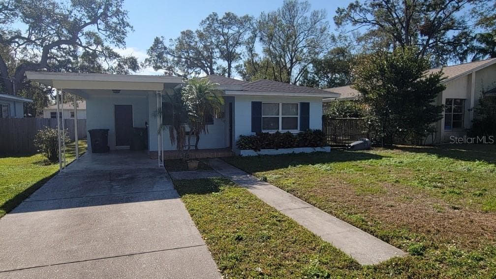 904 W BRADDOCK STREET TAMPA, FL 33603
