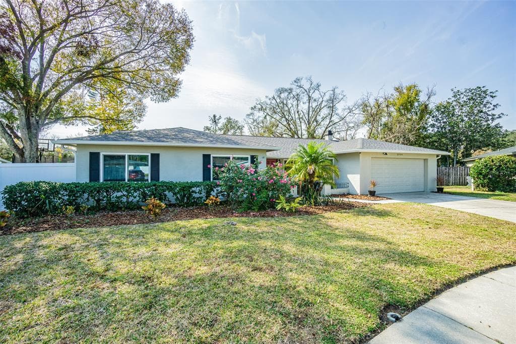 3704 THORNWOOD PLACE