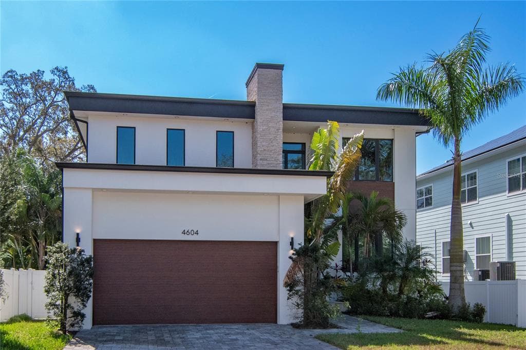 4604 W LOWELL AVENUE TAMPA, FL 33629