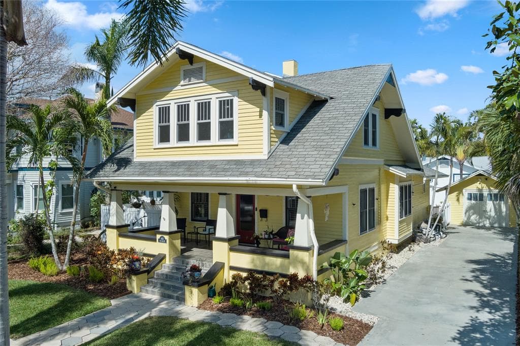 445 13TH AVENUE NE ST PETERSBURG, FL 33701