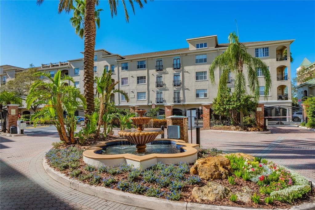 501 KNIGHTS RUN AVENUE UNIT 1203 TAMPA, FL 33602