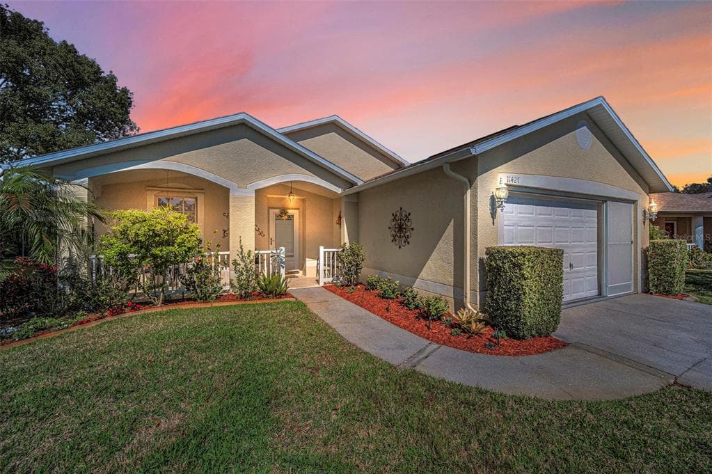 11427 TURTLE DOVE PLACE NEW PORT RICHEY, FL 34654