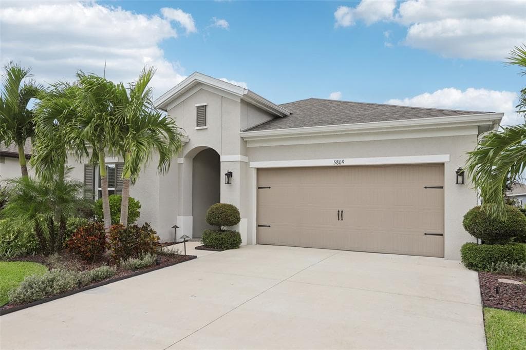 5809 SILVER SUN DRIVE