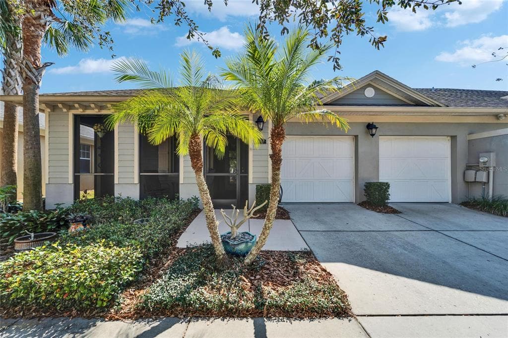 6906 MUNCASTER COURT TAMPA, FL 33625