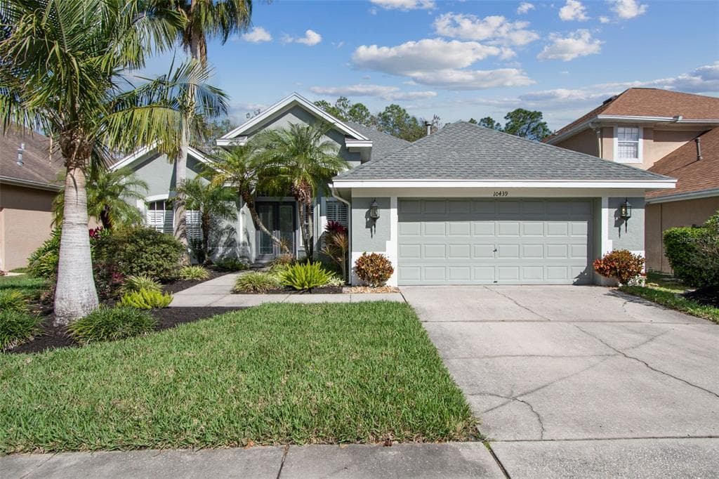 10439 GREENDALE DRIVE TAMPA, FL 33626