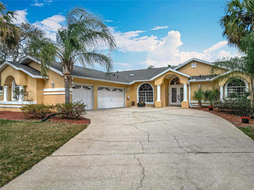 13148 HUNTINGTON WOODS AVENUE SPRING HILL, FL 34609