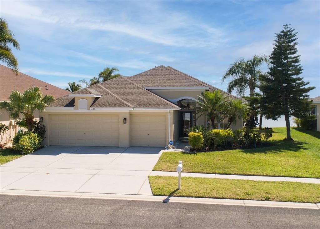 1648 MIRA LAGO CIRCLE RUSKIN, FL 33570