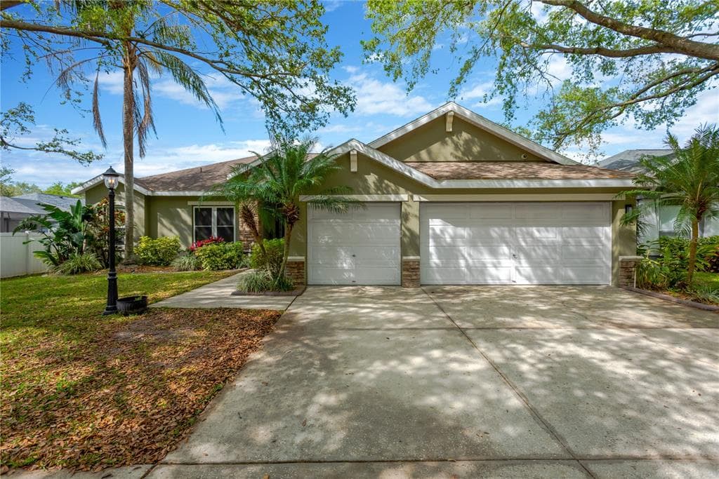 1166 LUMSDEN TRACE CIRCLE