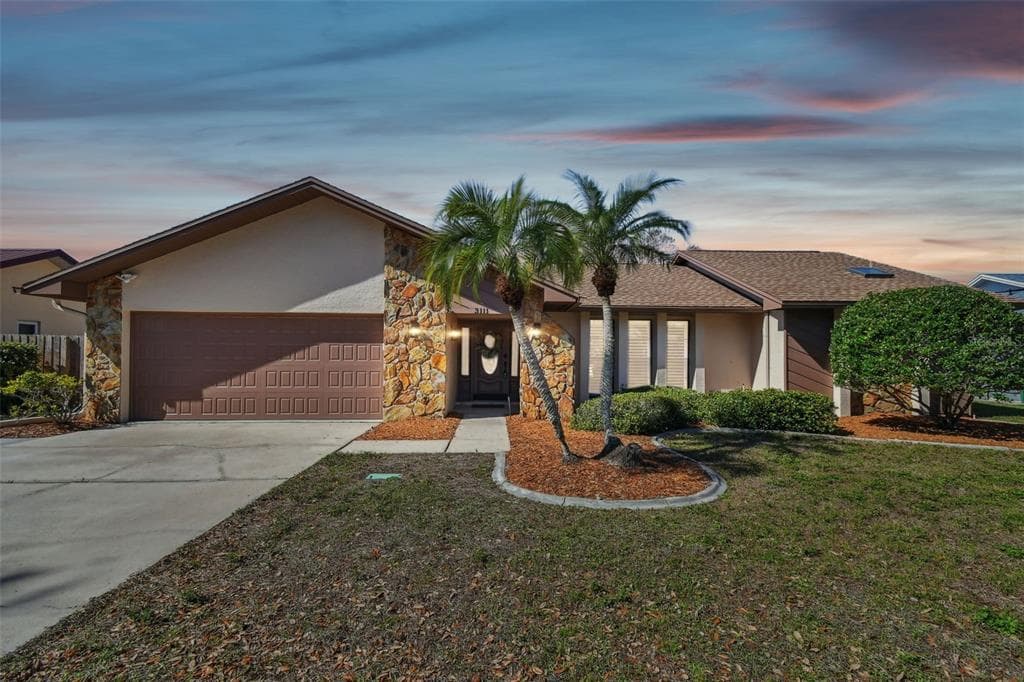 3111 BISHOP DRIVE SAFETY HARBOR, FL 34695