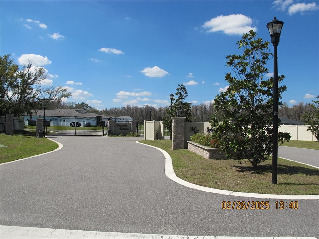 297 MAGNOLIA ACRES COURT LUTZ, FL 33548