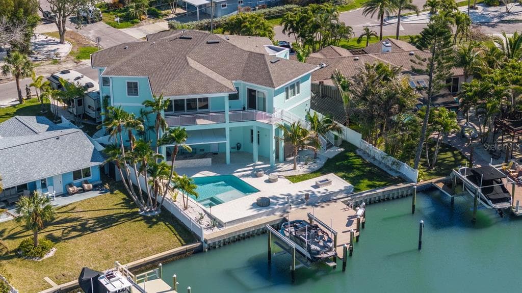 15904 REDINGTON DRIVE REDINGTON BEACH, FL 33708