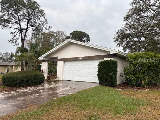 2720 PINEWOOD COURT